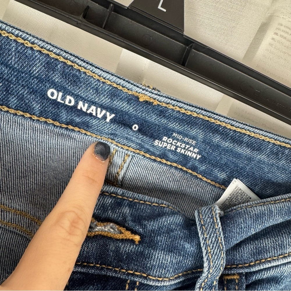 Old Navy Jeans - Picture 2 of 4